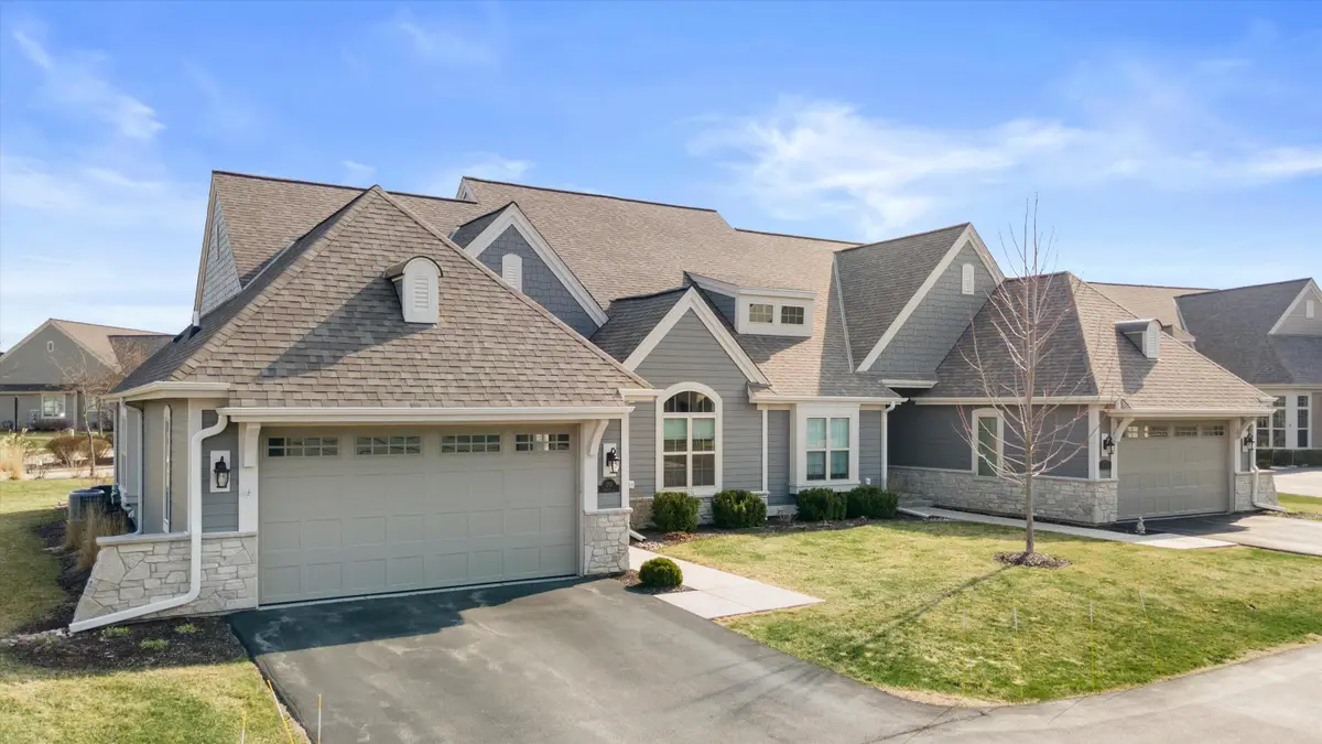 1751 Derby Ln, Oconomowoc, WI 53066 - #1