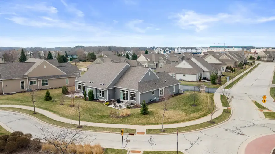 1751 Derby Ln, Oconomowoc, WI 53066 - #2