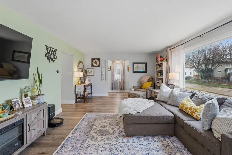 258 E 1st St, Fond Du Lac, WI 54935 - #3