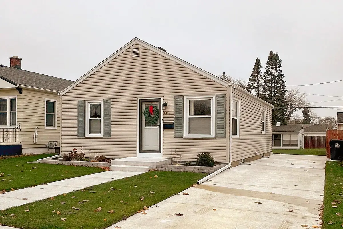 2408 Kearney Ave, Racine, WI 53403 - #1