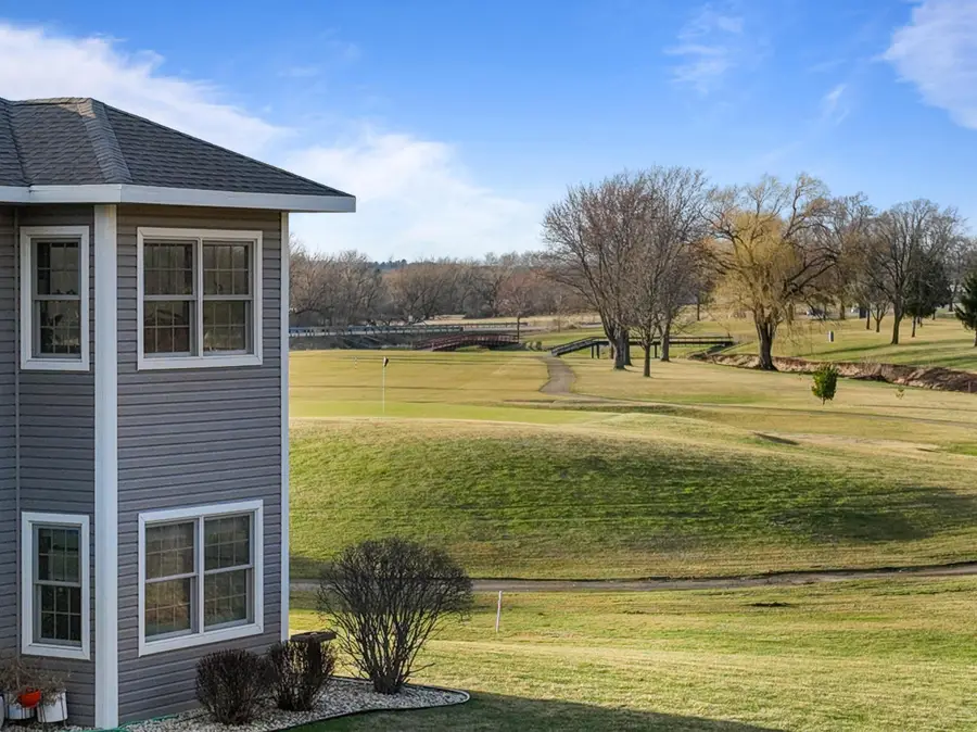 218 Potter Rd, Elkhorn, WI 53121 - #3