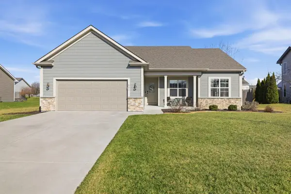 621 Fox Run Ln, Mount Pleasant, WI 53406