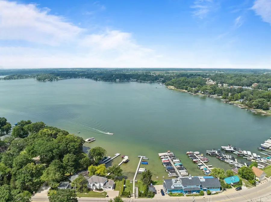 800 Lake St, Twin Lakes, WI 53181 - #2