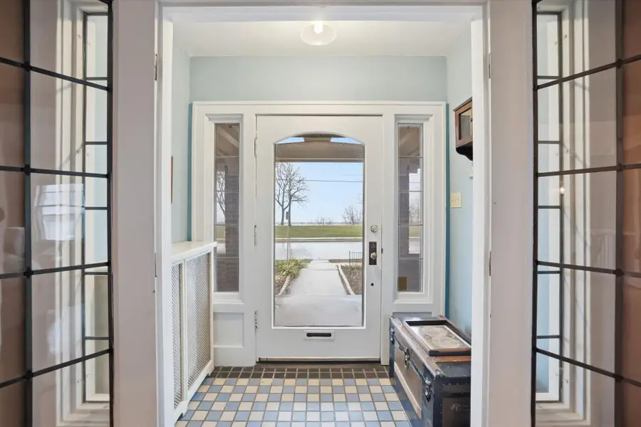 3121 S Superior St, Milwaukee, WI 53207 - #2