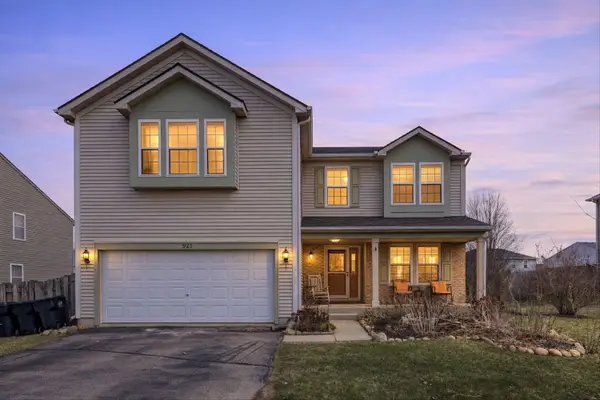 947 Voss Rd, Elkhorn, WI 53121