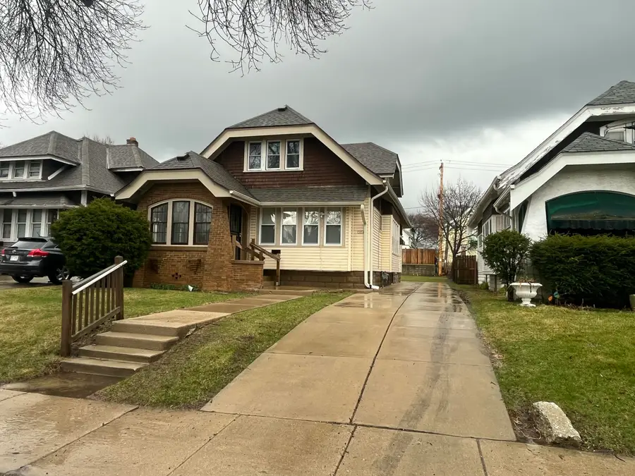 3854 N 19th St, Milwaukee, WI 53206 - #2