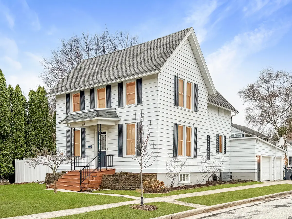 228 North St, Plymouth, WI 53073 - #1