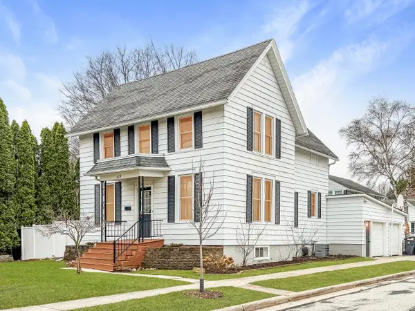 228 North St, Plymouth, WI 53073