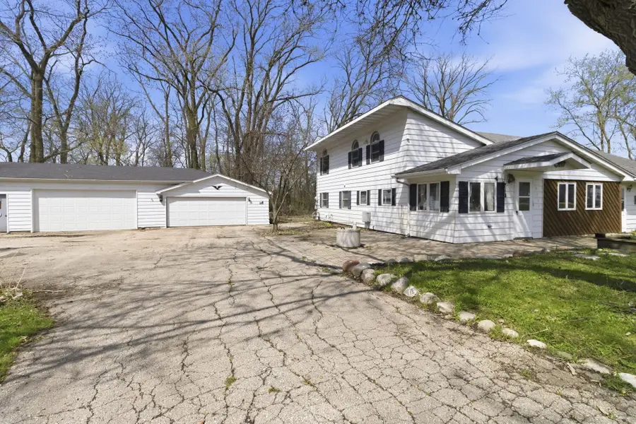 28711 Silver Lake Rd, Salem Lakes, WI 53168 - #2