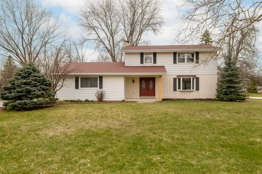 21300 Astolat Dr, Brookfield, WI 53045 - #3