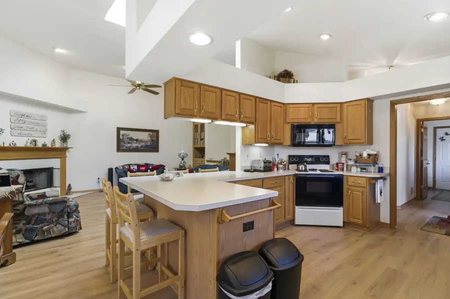 N80W17455 Robin Cir, Menomonee Falls, WI 53051 - #3