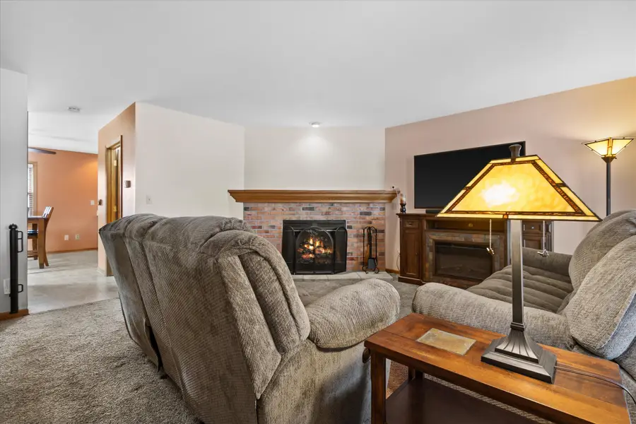 1248 River Park Cir, Mukwonago, WI 53149 - #3