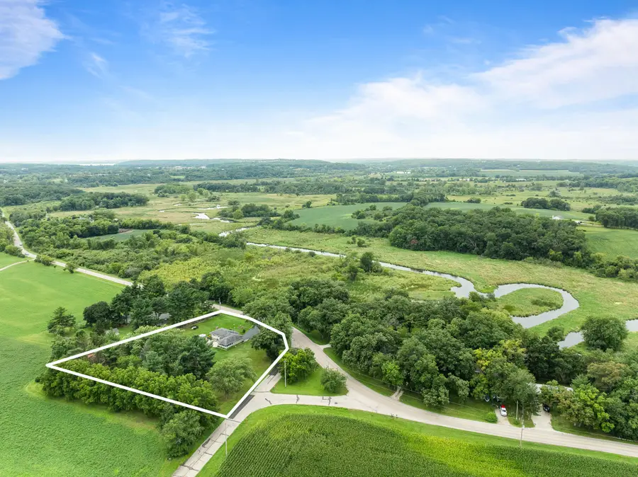 2211 Sheridan Springs Rd, Lyons, WI 53105 - #2