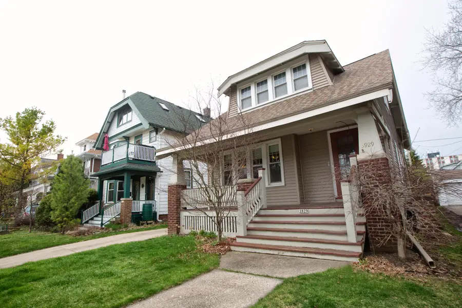 3929 N Maryland Ave, Shorewood, WI 53211 - #3