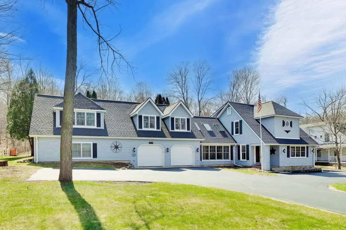 W4687 S Lakeshore Dr, Fontana, WI 53125 - #1