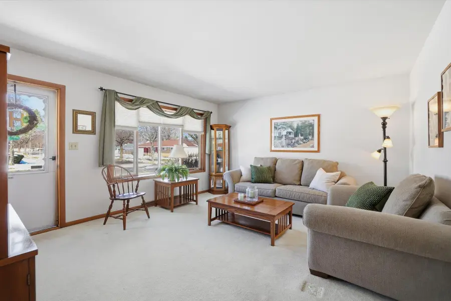 6403 W Spokane St, Milwaukee, WI 53223 - #3