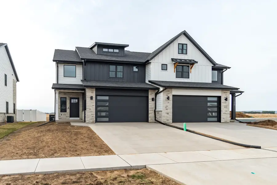 1624 Red Clover St, Holmen, WI 54636 - #2