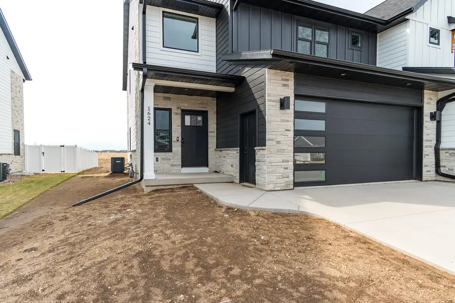 1624 Red Clover St, Holmen, WI 54636 - #3