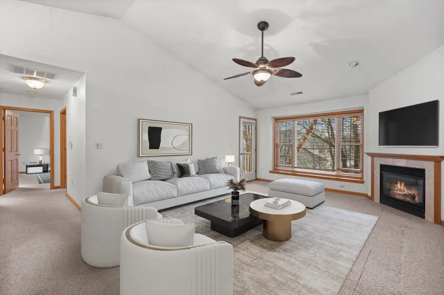 6235 Walnut Ln, Cudahy, WI 53110 - #2