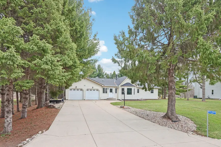 W354N5854 Lisbon Rd, Okauchee Lake, WI 53066 - #3