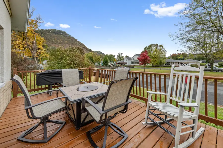 503 Rushford Ave E, Rushford, MN 55971 - #3