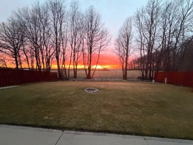 1661 Falcon Dr, Hartford, WI 53027 - #2