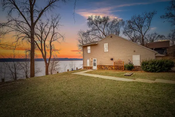 W7671 County Rd Zb, Onalaska, WI 54650