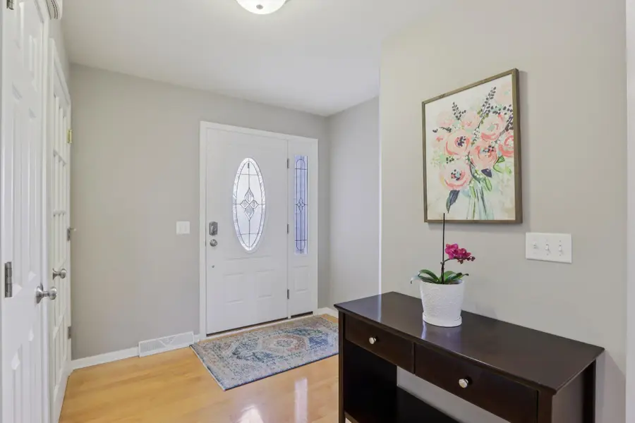 208 Steeple Ct, Johnson Creek, WI 53038 - #3