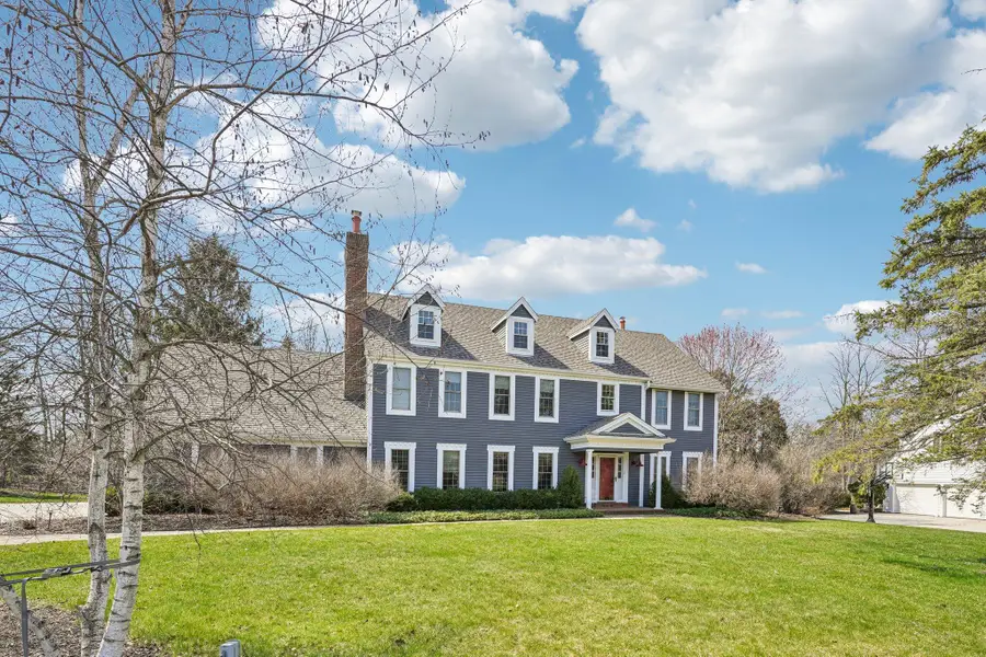 21065 Bradford Ln, Brookfield, WI 53045 - #2