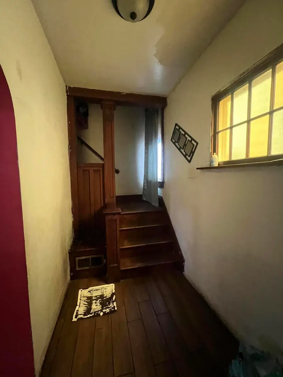 941 S 35th St, Milwaukee, WI 53215 - #2