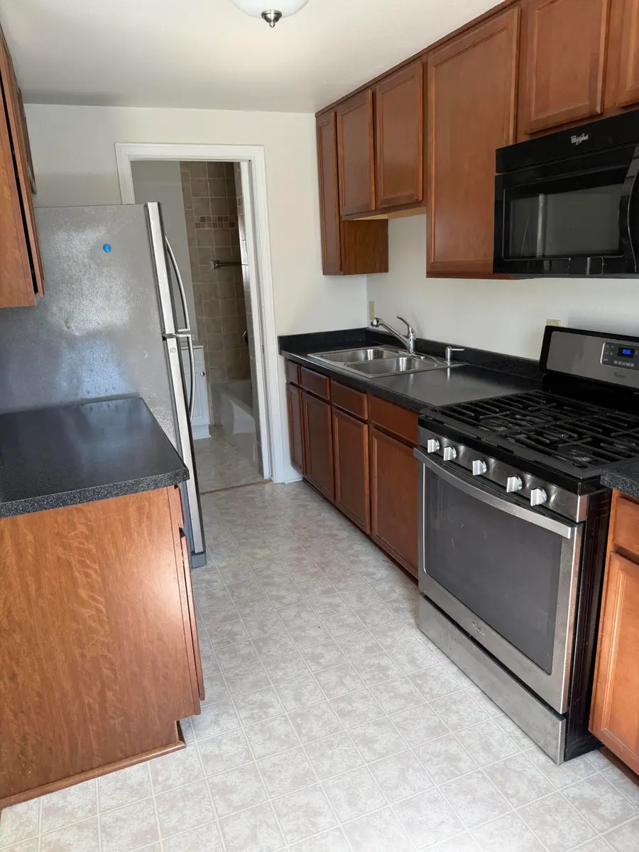 3740 S 92nd St, Milwaukee, WI 53228 - #3