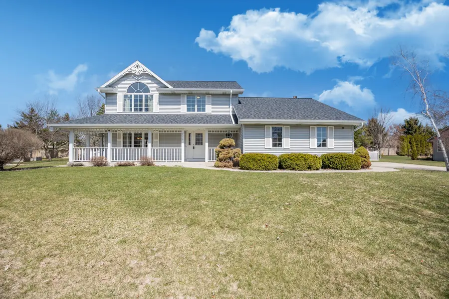 954 S Redding Cir, Belgium, WI 53004 - #2