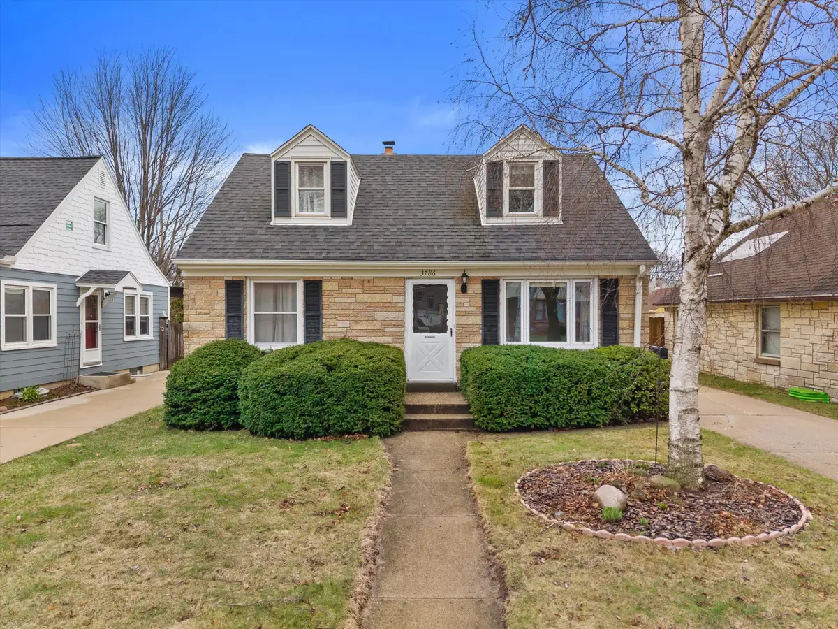 3786 S 23rd St, Milwaukee, WI 53221 - #1