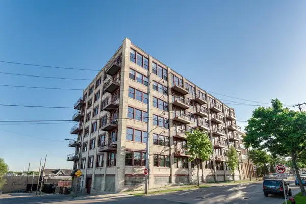 215 W Maple St, Milwaukee, WI 53204