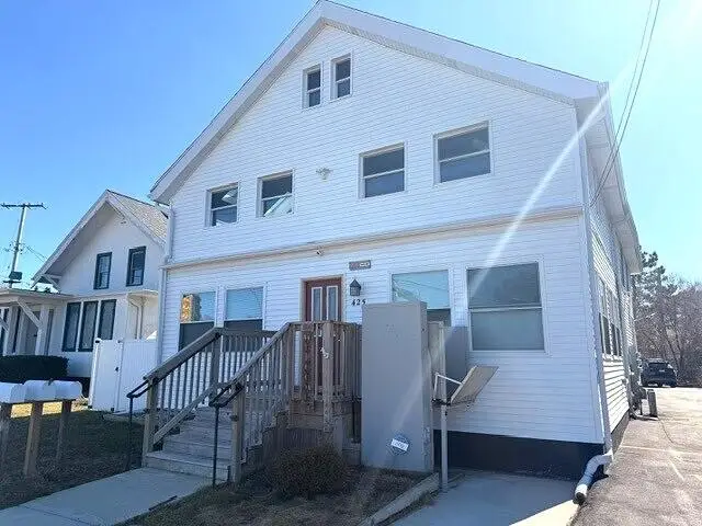 425 E Broadway, Waukesha, WI 53186 - #1