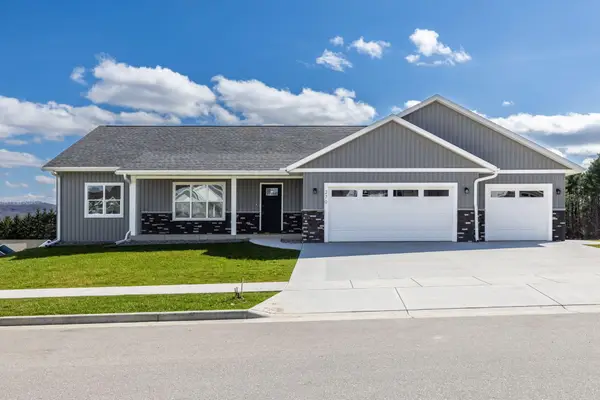 270 Southern Dr, Holmen, WI 54636