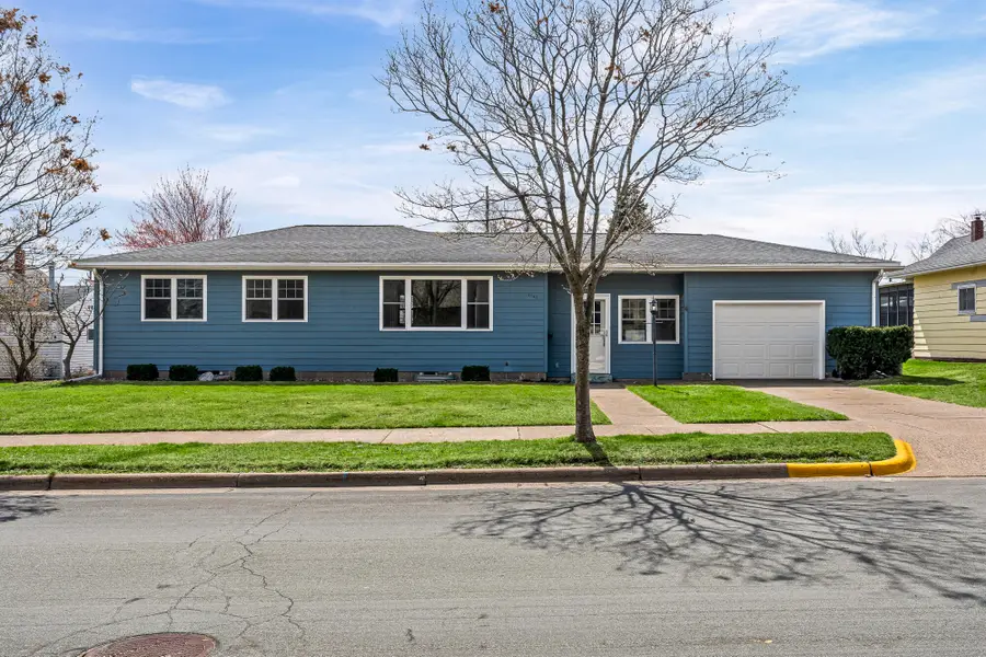 2146 Weston St, La Crosse, WI 54601 - #3