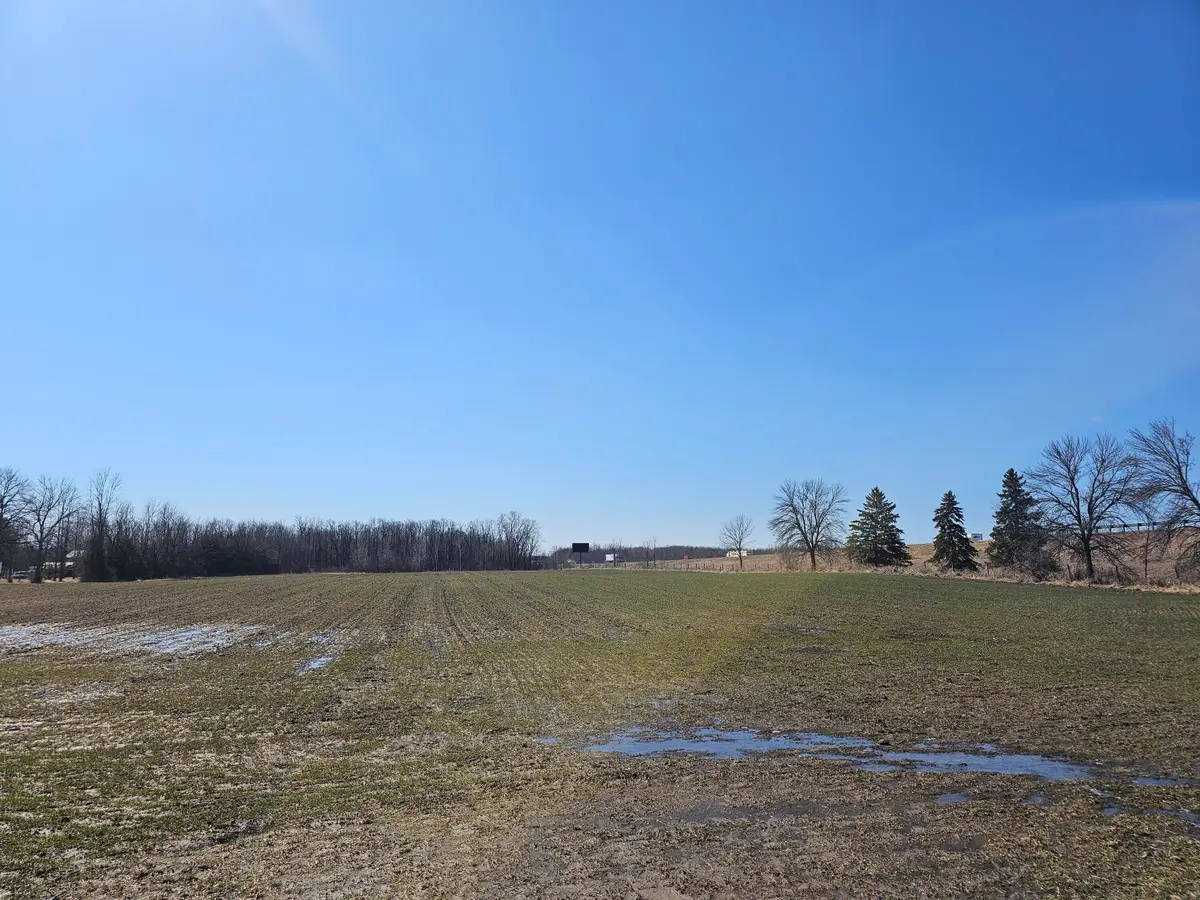 4501 Clover Rd, Newton, WI 54220 - #1