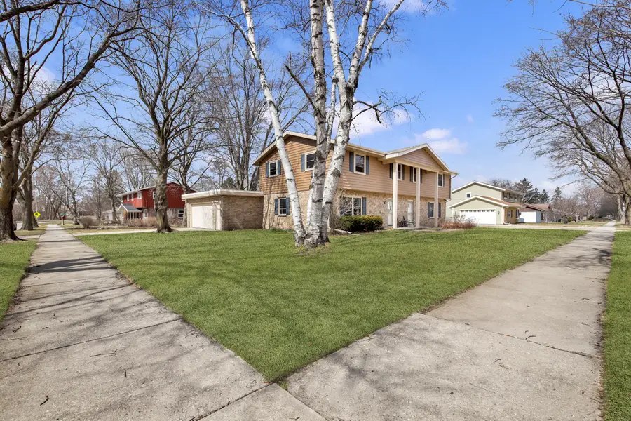 W64N353 Madison Ave, Cedarburg, WI 53012 - #3