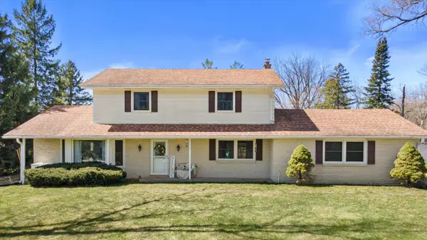 W170S7011 Southern Dr, Muskego, WI 53150