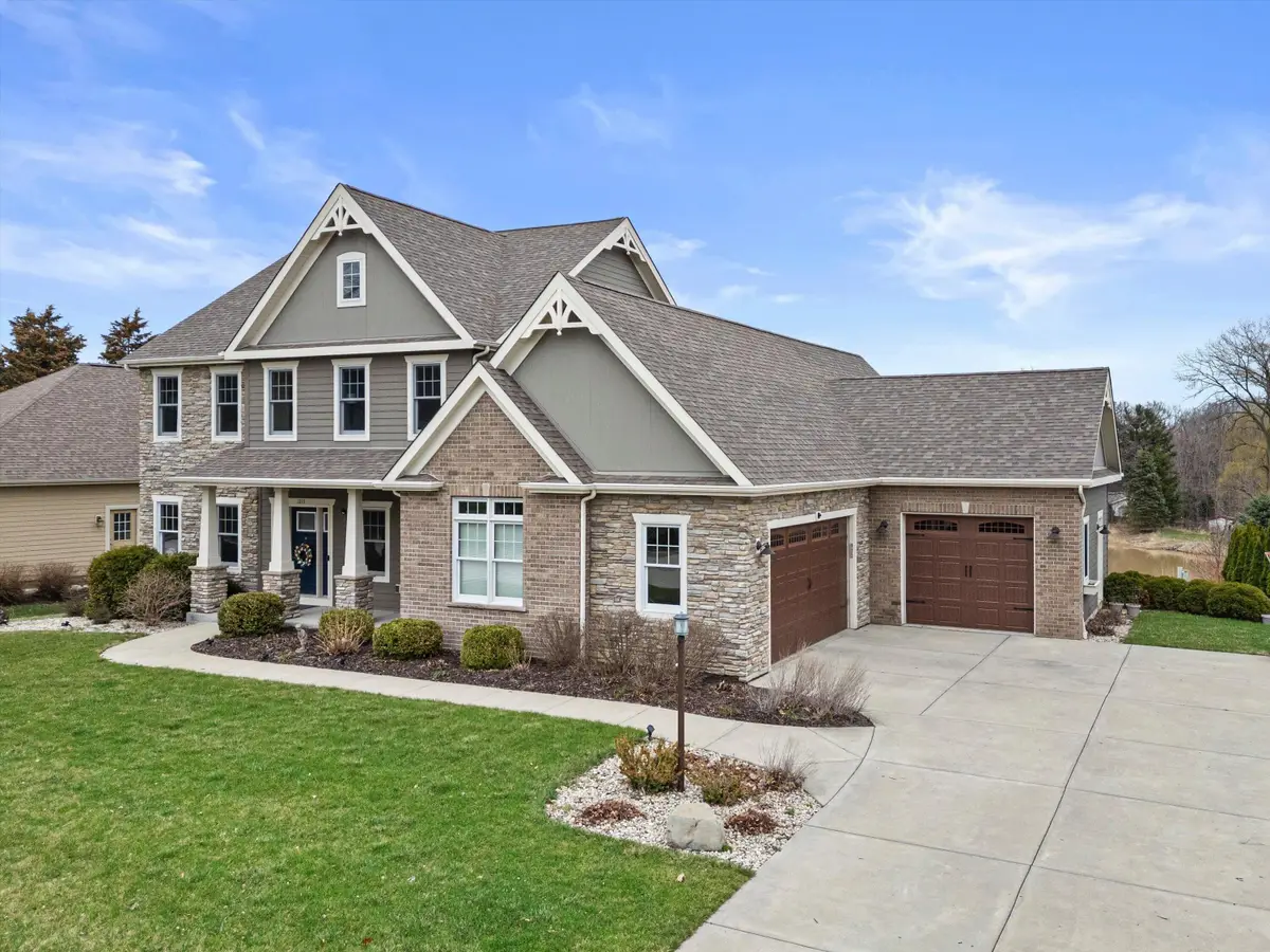 1211 53rd Ave, Somers, WI 53144 - #1