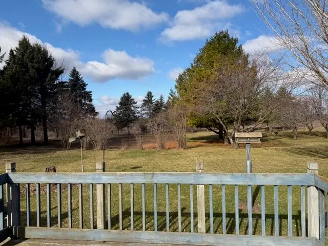 333 Lake Shore Rd, Grafton, WI 53024 - #3