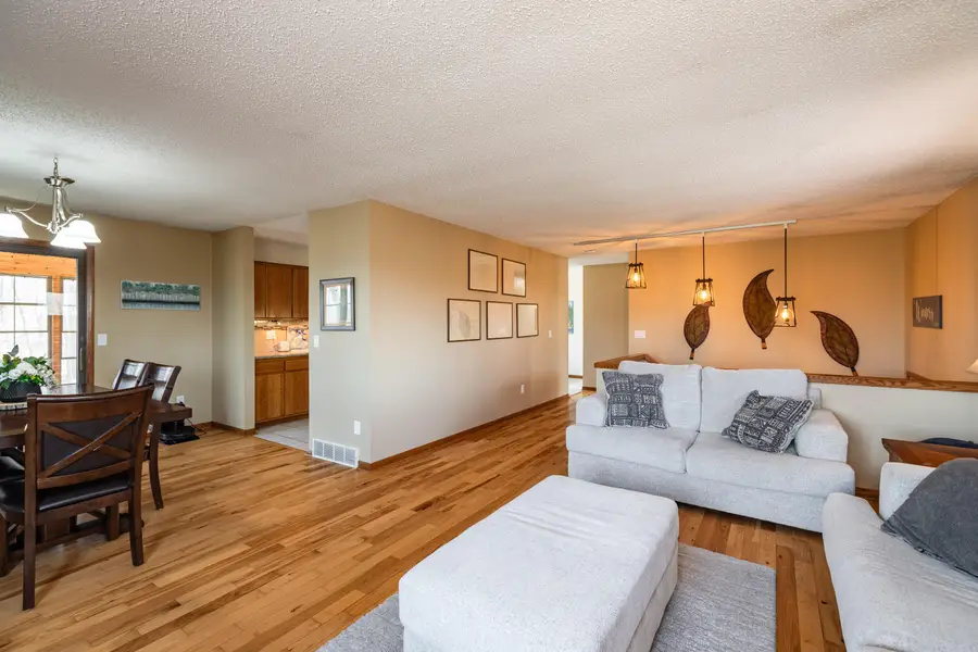 5752 Fox Chase Dr, Hokah, MN 55941 - #3