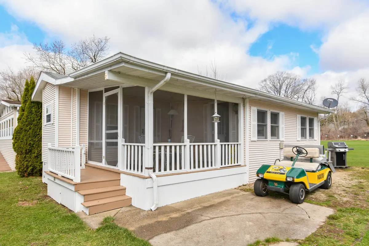 W5229 Surfwood, Lauderdale Lakes, WI 53121 - #1