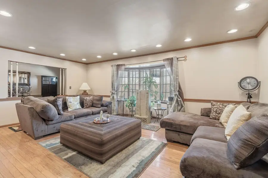 4132 Menomonee River Pkwy, Wauwatosa, WI 53222 - #2