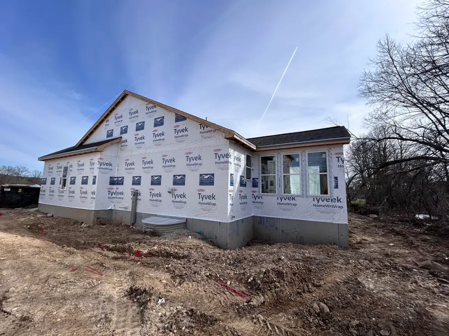 1121 Mt Vernon Dr, Hartford, WI 53027 - #3