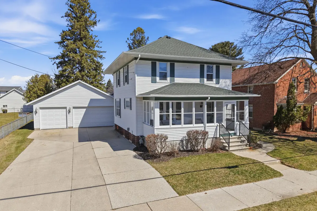 1726 27th St, Two Rivers, WI 54241 - #1