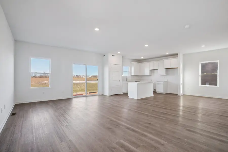 7102 Oakmont Rd, Mount Pleasant, WI 53403 - #3