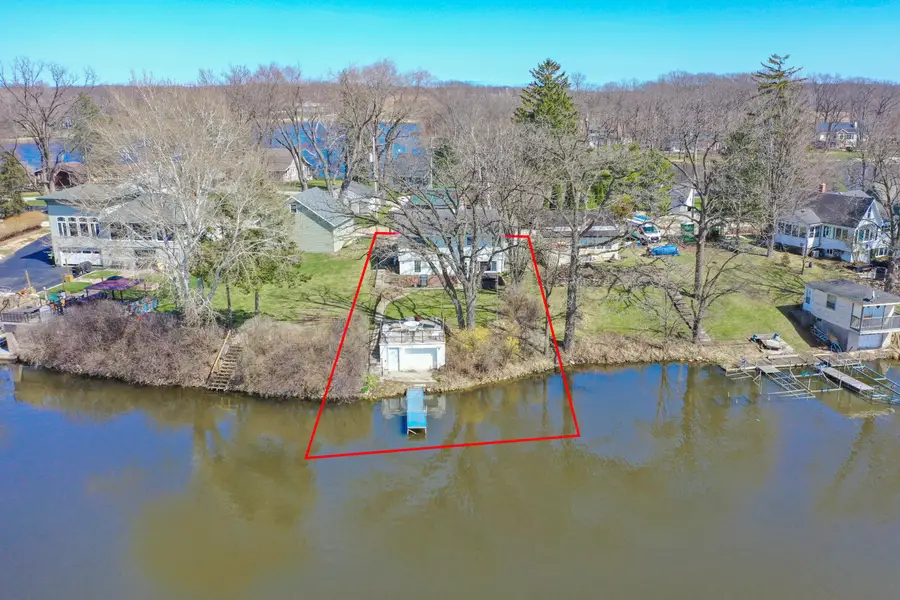 5410 W Peninsula Rd, Waterford, WI 53185 - #2