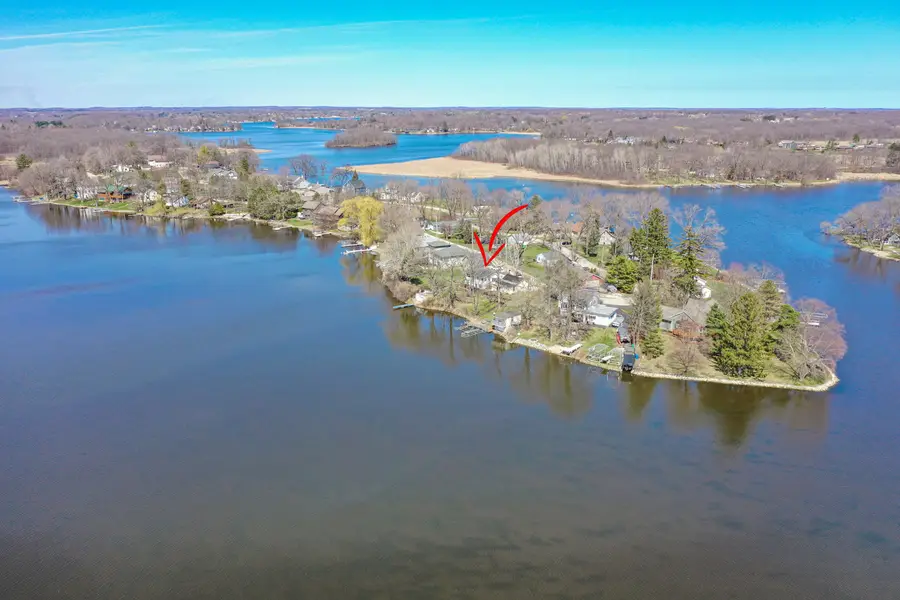 5410 W Peninsula Rd, Waterford, WI 53185 - #3